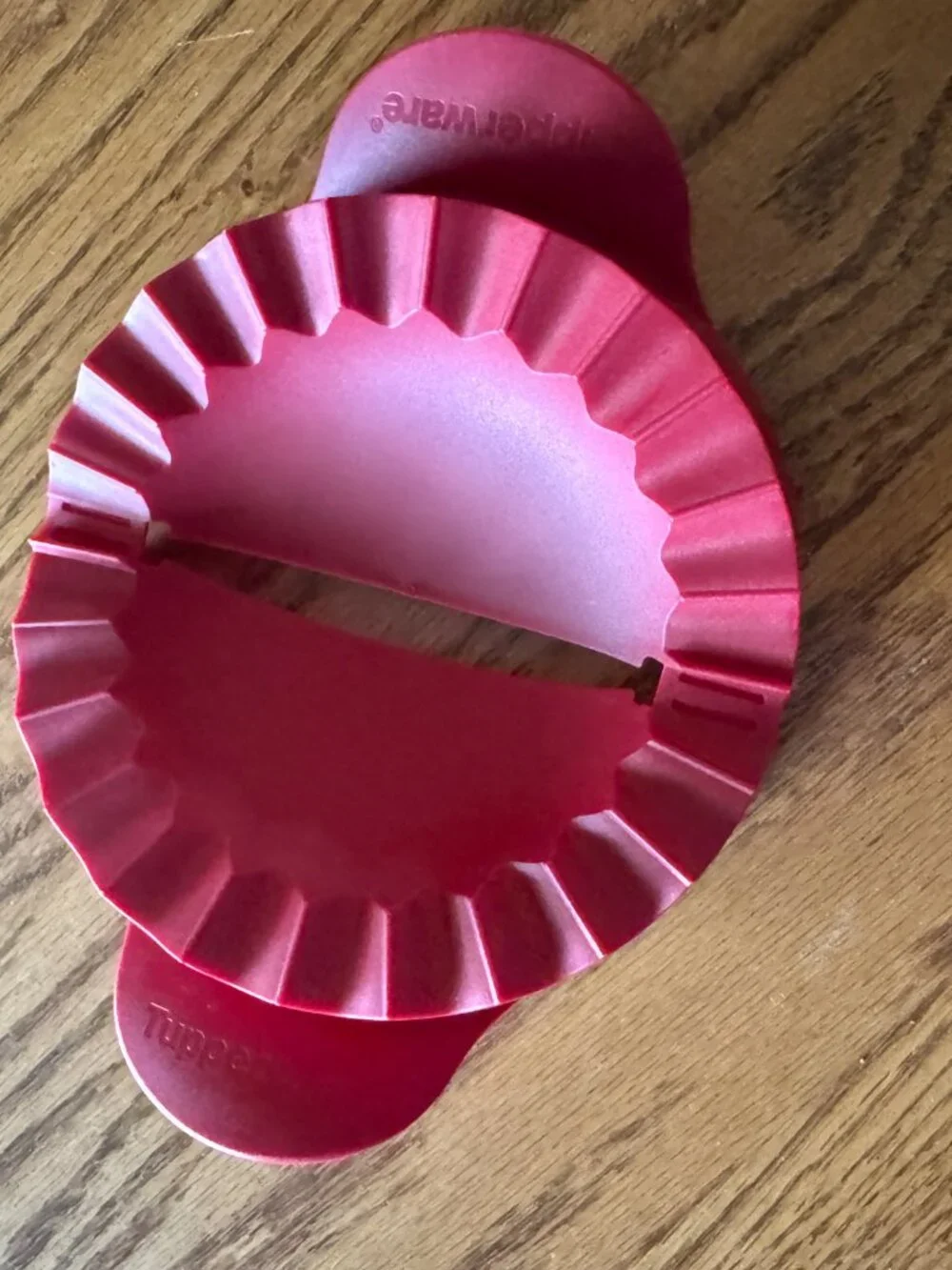 Tupperware Hand Pie Crimper
